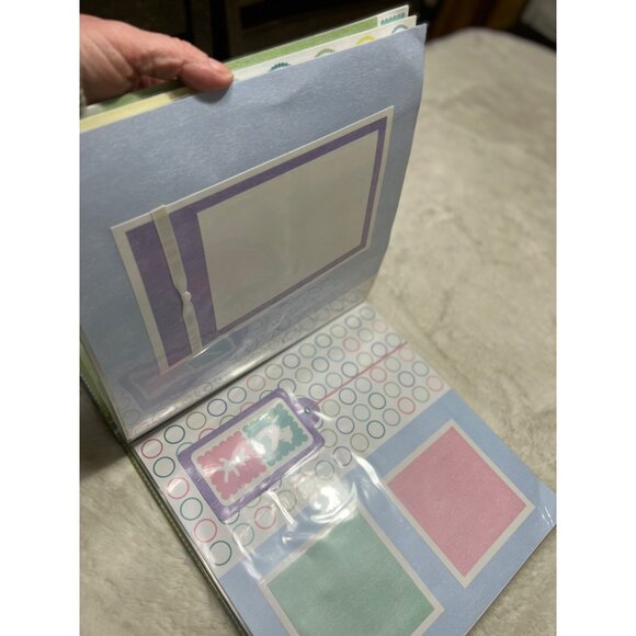 Colorbok Creative Impulse Baby Pre-Designed 12x12 Album With 20 Embellished Page - Picture 9 of 14